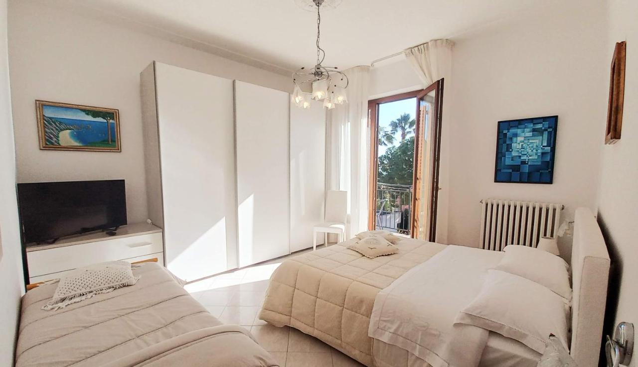 Casa Lilly Apartment ปอร์โต ซันเตลปีดิโอ ภายนอก รูปภาพ